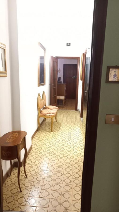 Appartamento Incantevole Al Centro Di 托瓦尼亚 外观 照片