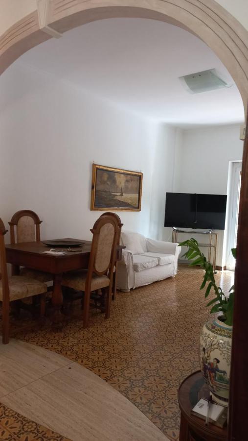 Appartamento Incantevole Al Centro Di 托瓦尼亚 外观 照片