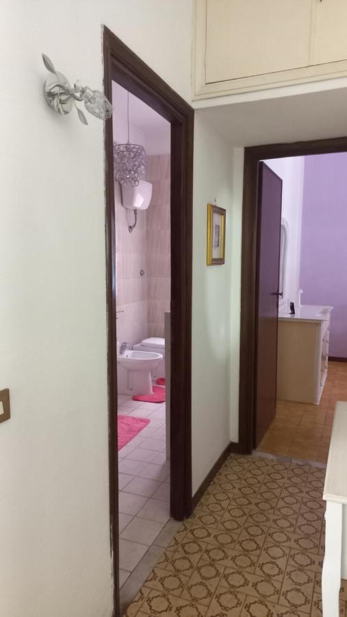 Appartamento Incantevole Al Centro Di 托瓦尼亚 外观 照片